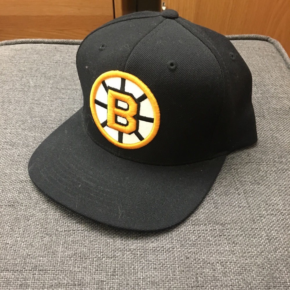 Mitchell & Ness Boston Bruins SnapBack Vintage
